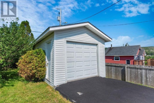 Office - 7 Leslie Street, Carbonear, NL A1Y1A6 Photo 5