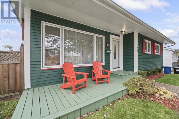 7 Macpherson Avenue, St  John S, NL, photo 3