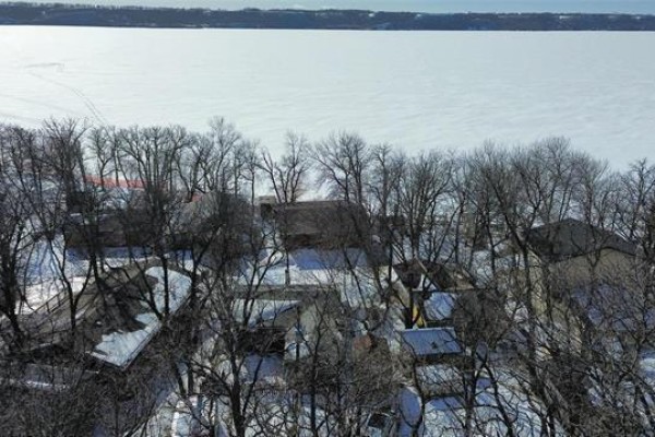 Living room - 7 Miami Beach Road, Pelican Lake, MB R0K1R0 Photo 4