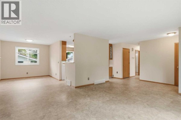 Bedroom - 7 Mist Road Sw, High River, AB T1V1C4 Photo 5