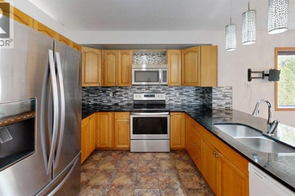 7 Mt Alderson Place W, Lethbridge, AB T1K6N7 Photo 5