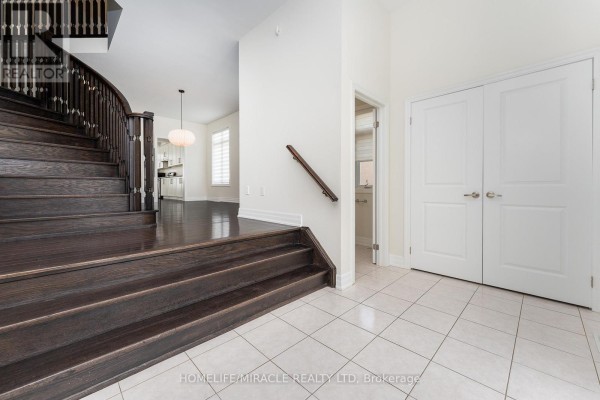 Kitchen - 7 Nicort Road, King, ON L7B0B6 Photo 4