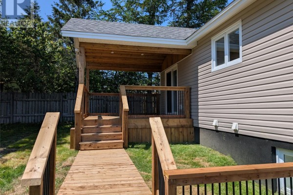 7 Norman Drive, Mount Pearl, NL, photo 3
