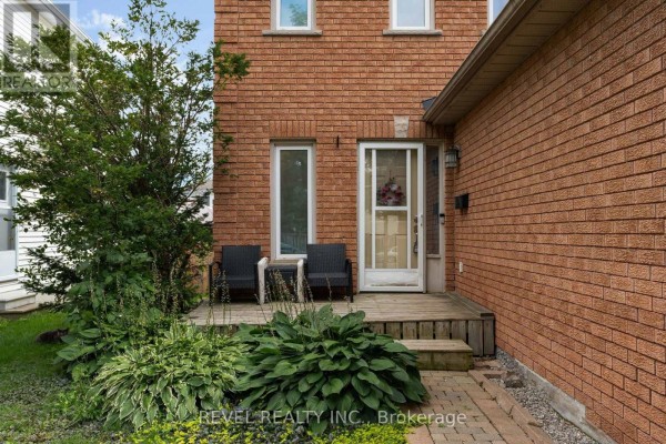 7 Penton Drive, Barrie, ON, photo 3