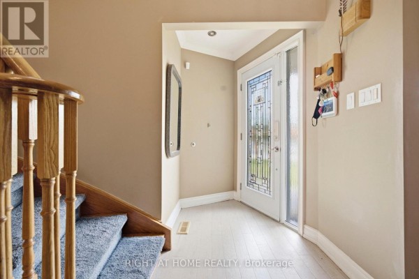 7 Polygon Court, Brampton, ON, photo 2