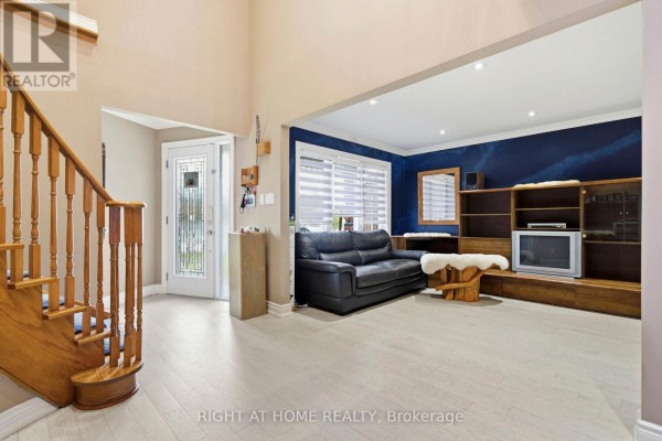 7 Polygon Court, Brampton, ON L6Z3X8 Photo 4
