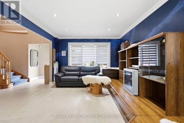 7 Polygon Court, Brampton, ON L6Z3X8 Photo 5