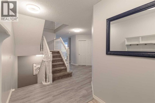 Dining room - 7 Richelieu Court Sw, Calgary, AB T3E7E9 Photo 3