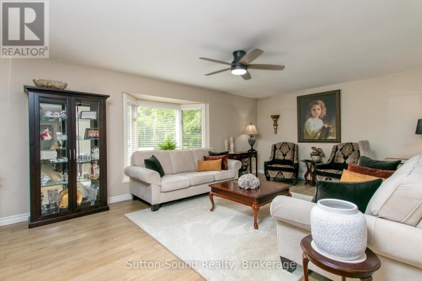 7 Sandy Pines Trail, South Bruce Peninsula, ON N0H2G0 Photo 3
