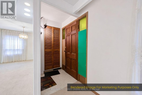 7 Saunders Crescent, Toronto, ON, photo 3