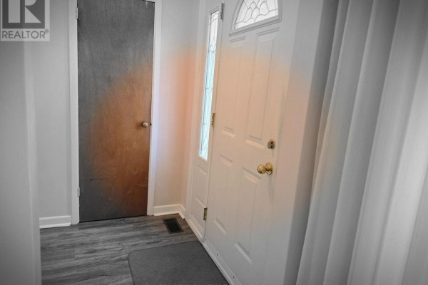 Bedroom 2 - 7 Scotchdale Avenue, Toronto, ON M1J2N4 Photo 5
