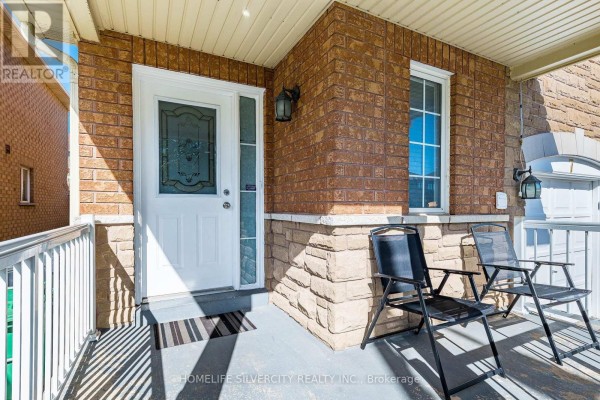 Primary Bedroom - 7 Shadyridge Road, Brampton, ON L6P1K3 Photo 5