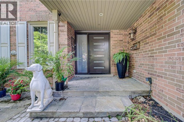 7 Stock Court, Cambridge, ON, photo 3