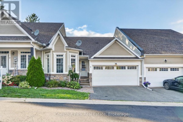 7 Stormont Court, Bracebridge), ON, photo 2