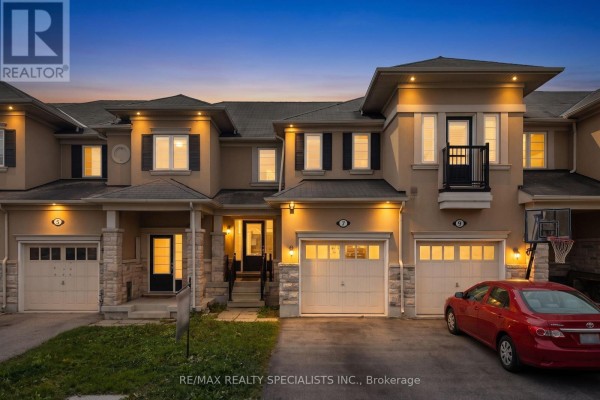 7 Stotts Terrace, Toronto