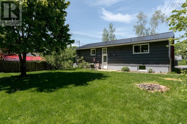 7 Tillock Drive, Lower Sackville, NS B4C1K6 Photo 5