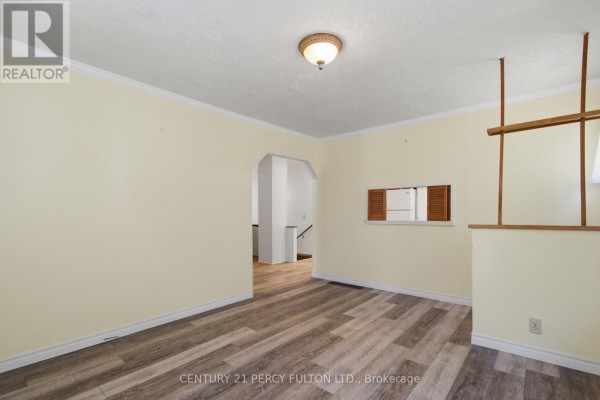 Kitchen - 7 Valleyview Crescent, Belleville, ON K8P3E9 Photo 5