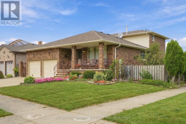 7 Vinehill Drive, Hamilton, ON L8G4Z1 Photo 3