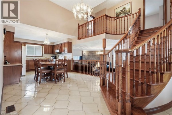 Kitchen - 7 Vinehill Drive, Stoney Creek, ON L8G4Z1 Photo 5