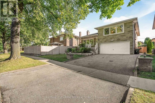Recreational, Games room - 7 Watling Street, Toronto, ON M9P3E8 Photo 4