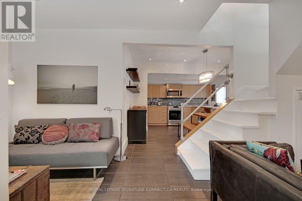 Bedroom - 7 Ways Lane, Toronto, ON M6J2E8 Photo 4