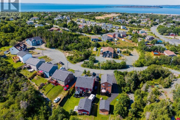 Family room - 7 Wettlaufer Road, Conception Bay South, NL A1X7P6 Photo 3