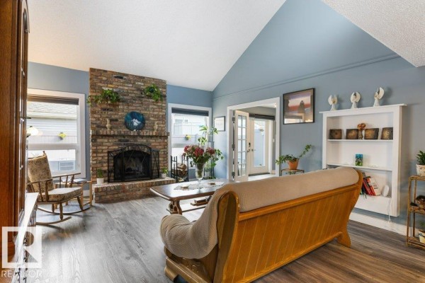 7 Whiteoaks Es, St  Albert, AB, photo 2