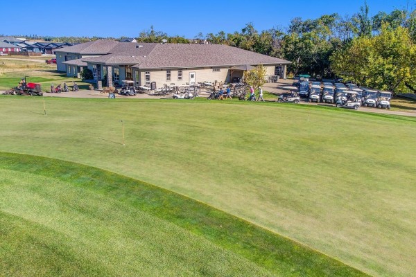 7 Whitetail Co, Mundare, AB, photo 3