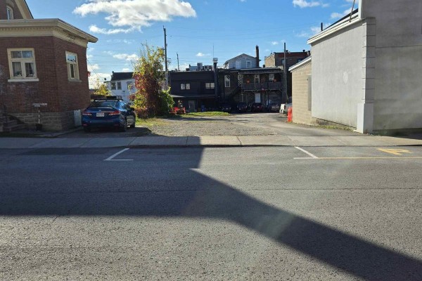 7 William Street E, Smiths Falls, ON K7A1C1 Photo 2