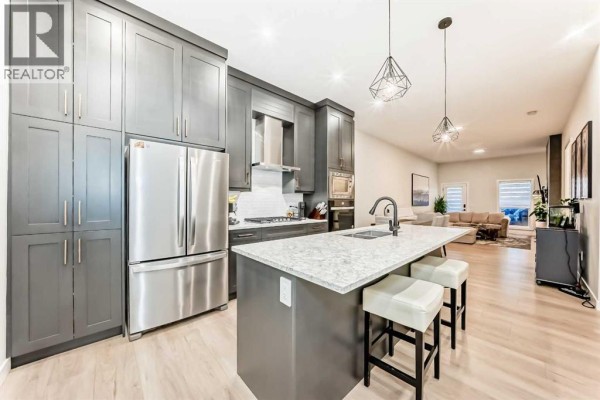 7 Wolf Crescent, Okotoks, AB, photo 2
