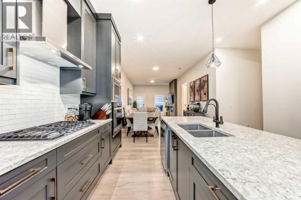 7 Wolf Crescent, Okotoks, AB, photo 3