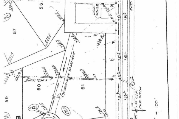 Survey map showing property boundaries, easements, and adjacent roads for the lot. - 7 Wood Aster Bay, Ottawa