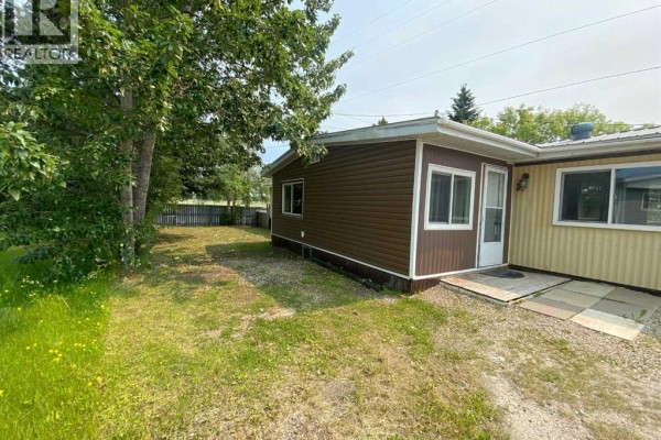 Bedroom - 70, 810 56 Street, Edson, AB T7E1P4 Photo 5