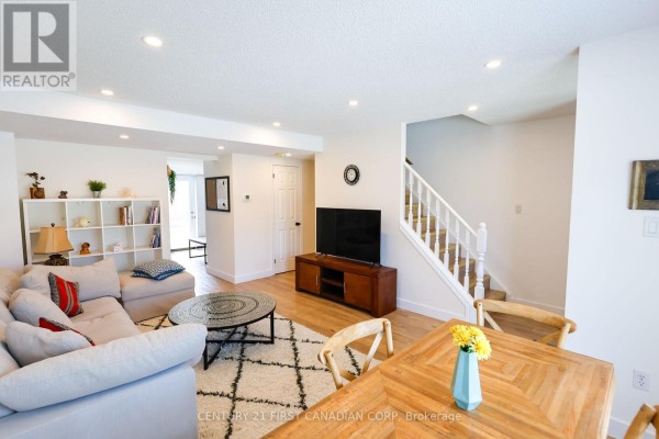 70 - 70 Chapman Court, London North, ON N6G4Z4 Photo 4