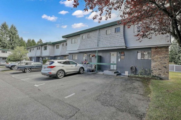 70 10806 152nd Street, Surrey, BC, photo 2