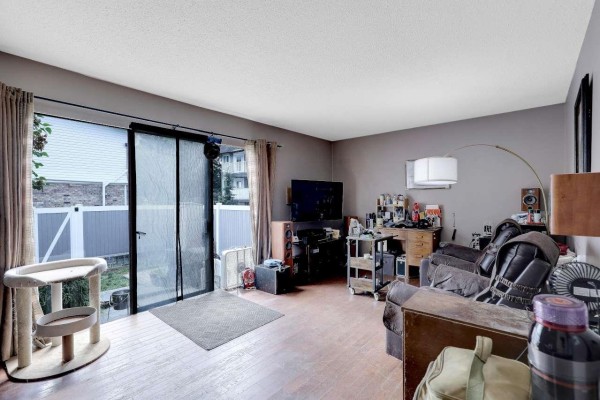 70 10806 152nd Street, Surrey, BC, photo 3