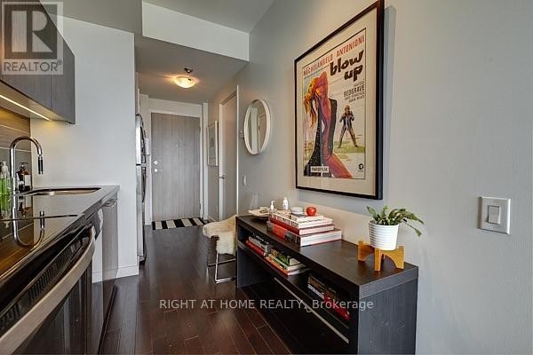 805 - 70 Distillery Lane, Toronto, ON, photo 3