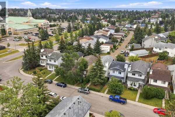 4pc Bathroom - 70 Edgeburn Crescent, Calgary, AB T3A4J3 Photo 4