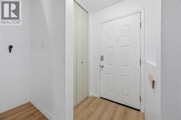 70 Edgeburn Crescent Nw, Calgary, AB, photo 2