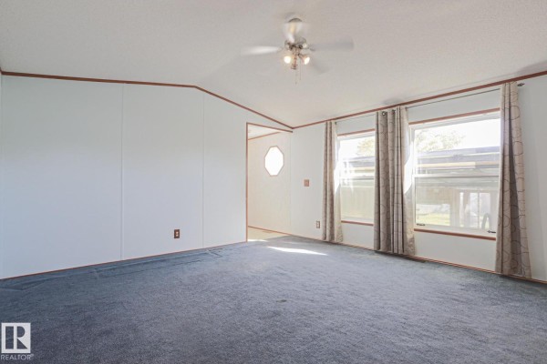 Bedroom 2 - 70 Evergreen Mobile Park Nw, Edmonton, AB T5Y4M2 Photo 5
