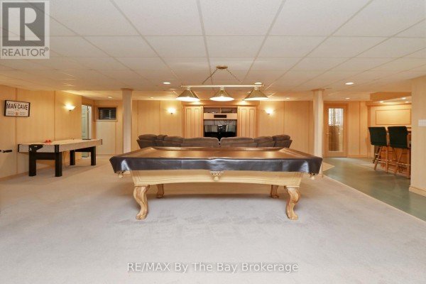 Bedroom 2 - 70 Fairway Crescent, Wasaga Beach, ON L9Z1B8 Photo 5