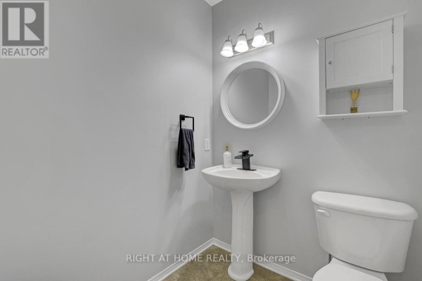 Bedroom 2 - 70 Frieday Street, Arnprior, ON K7S0A6 Photo 4