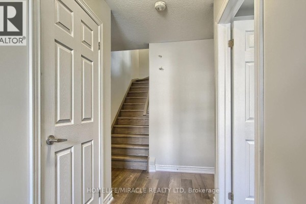 Family room - 70 Knotty Pine Avenue, Cambridge, ON N3H0E2 Photo 3