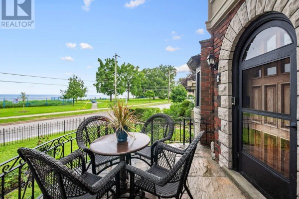 70 Lake Shore Drive, Toronto, ON, photo 2
