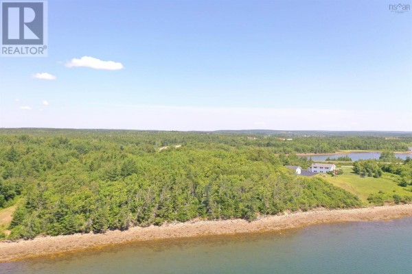 70 Lelacheur Lane, Lennox Passage, NS B0E1K0 Photo 5