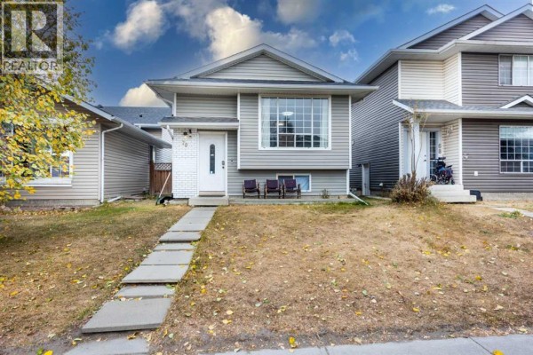 Bedroom - 70 Martindale Boulevard Ne, Calgary, AB T3J3H3 Photo 2