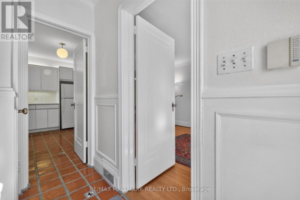 Cold room - 70 Parkview Avenue, Toronto, ON M2N3Y2 Photo 2