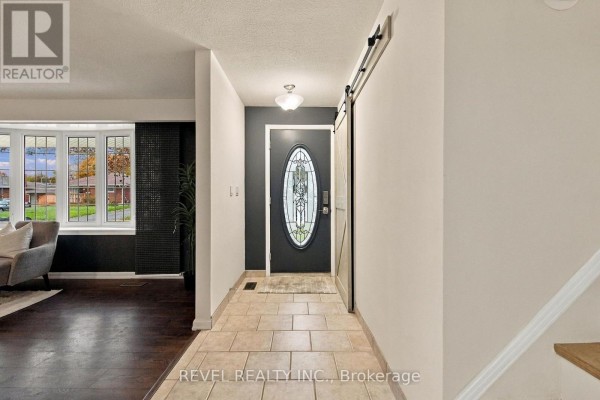 70 Parkway Crescent, Clarington, ON L1C1C1 Photo 3