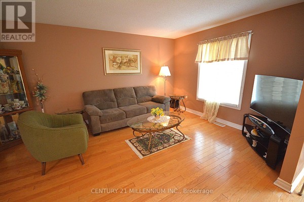 Bedroom 2 - 70 Pennsylvania Ave, Wasaga Beach, ON L9Z3A8 Photo 5