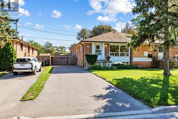 Laundry room - 70 Pintail Crescent, Toronto, ON M3A2Y7 Photo 4
